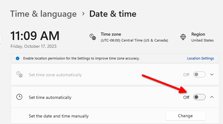The Windows 11 Date and time settings with an arrow pointing to the Set time automatically toggle.